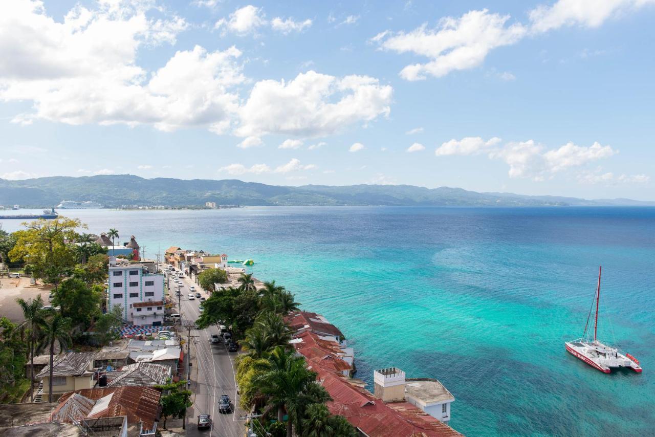 Beach Condos -Montego Bay Club Beach Resort Esterno foto